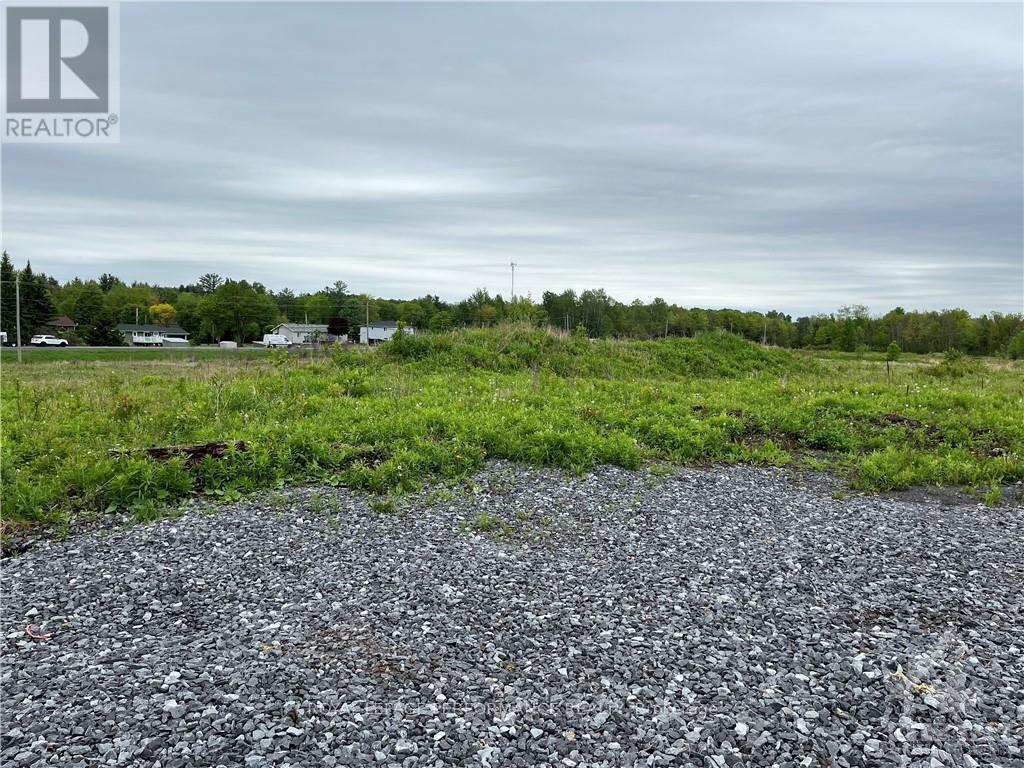 860 Summit Private, Clarence-Rockland, Ontario  K4K 1K7 - Photo 2 - X9515653