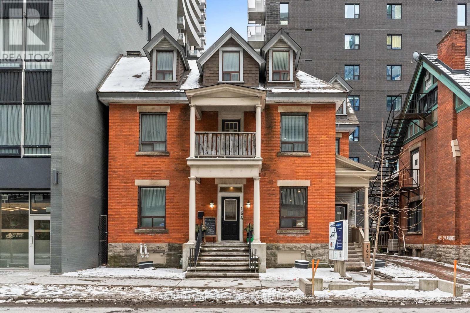 162-164 Metcalfe Street, Ottawa, Ontario  K2P 1P2 - Photo 2 - X11949200