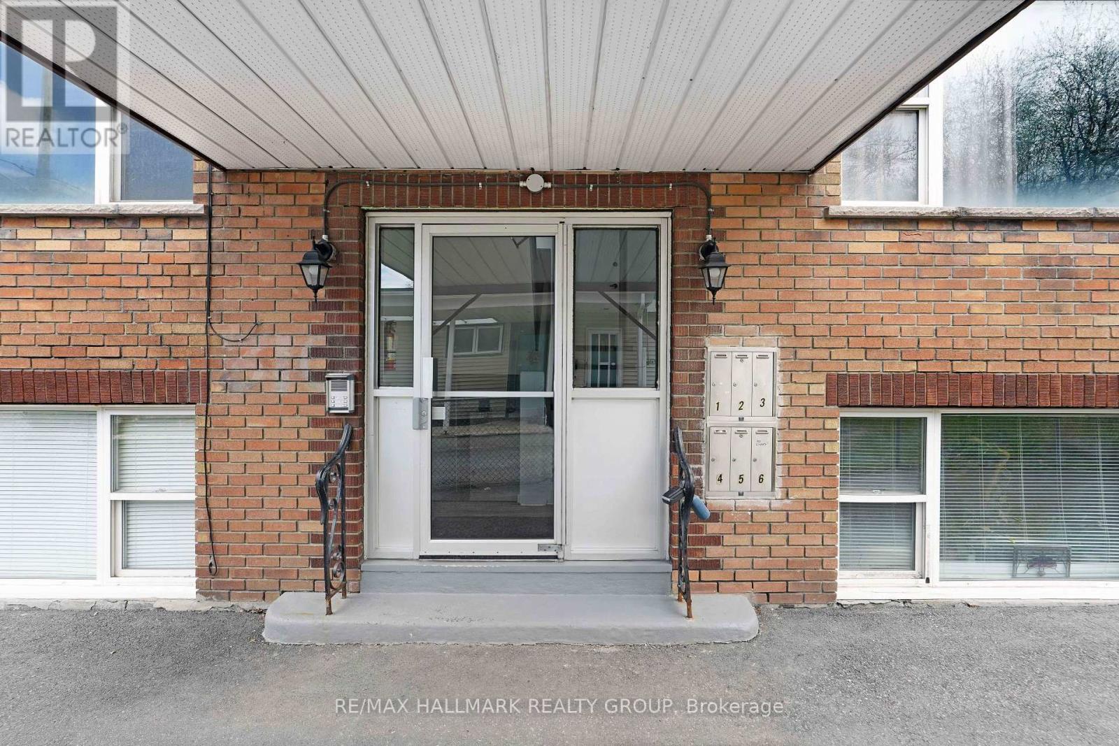 310 Byron Avenue, Ottawa, Ontario  K1Z 6Z1 - Photo 5 - X11974619
