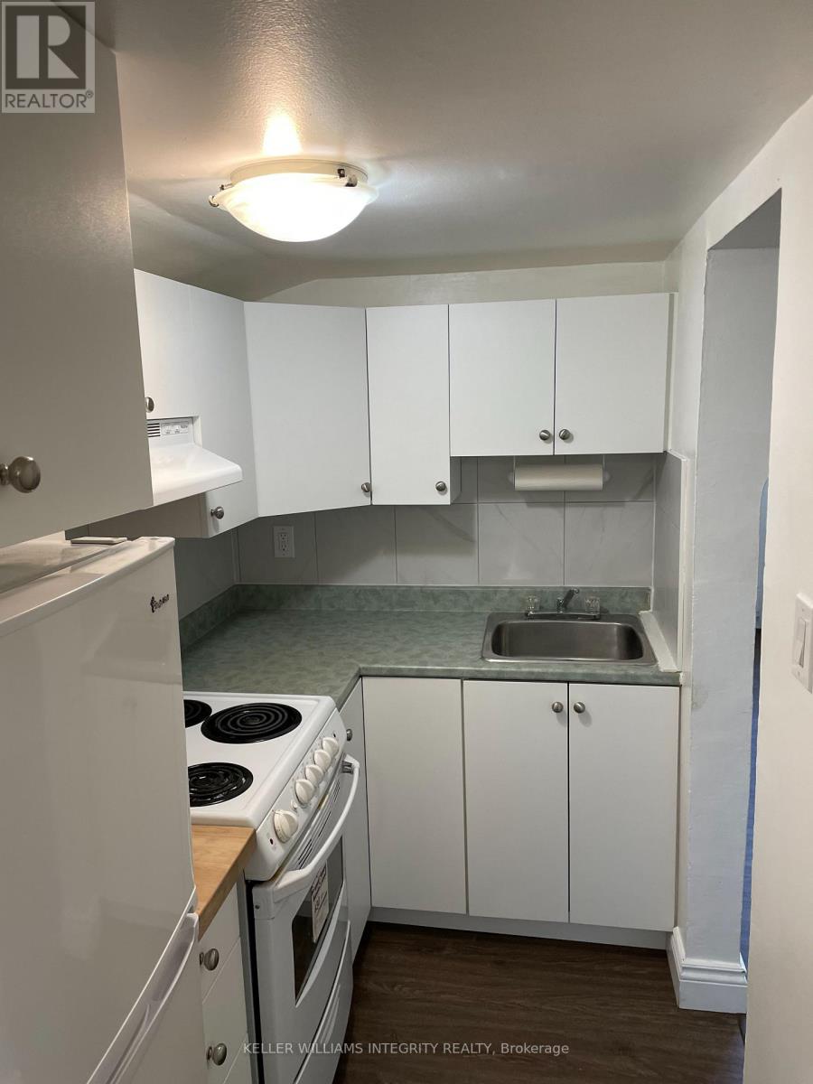 276 Mcarthur Avenue, Ottawa, Ontario  K1L 6P4 - Photo 6 - X12041947