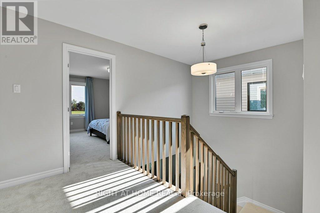 844 Snowdrop Crescent, Ottawa, Ontario  K1T 0X7 - Photo 15 - X12051947