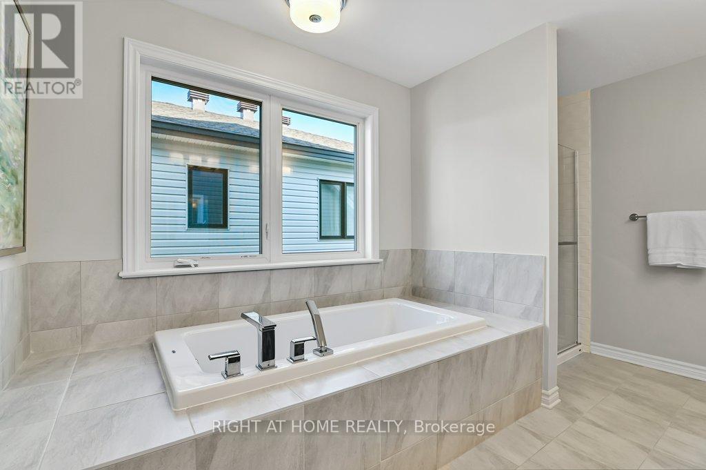 844 Snowdrop Crescent, Ottawa, Ontario  K1T 0X7 - Photo 20 - X12051947