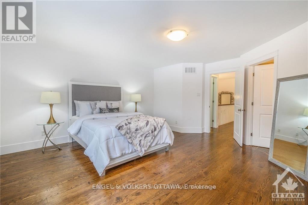 109 Montauk, Ottawa, Ontario  K2C 2B4 - Photo 12 - X12075242