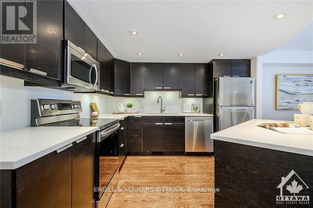 109 Montauk, Ottawa, Ontario  K2C 2B4 - Photo 7 - X12075242