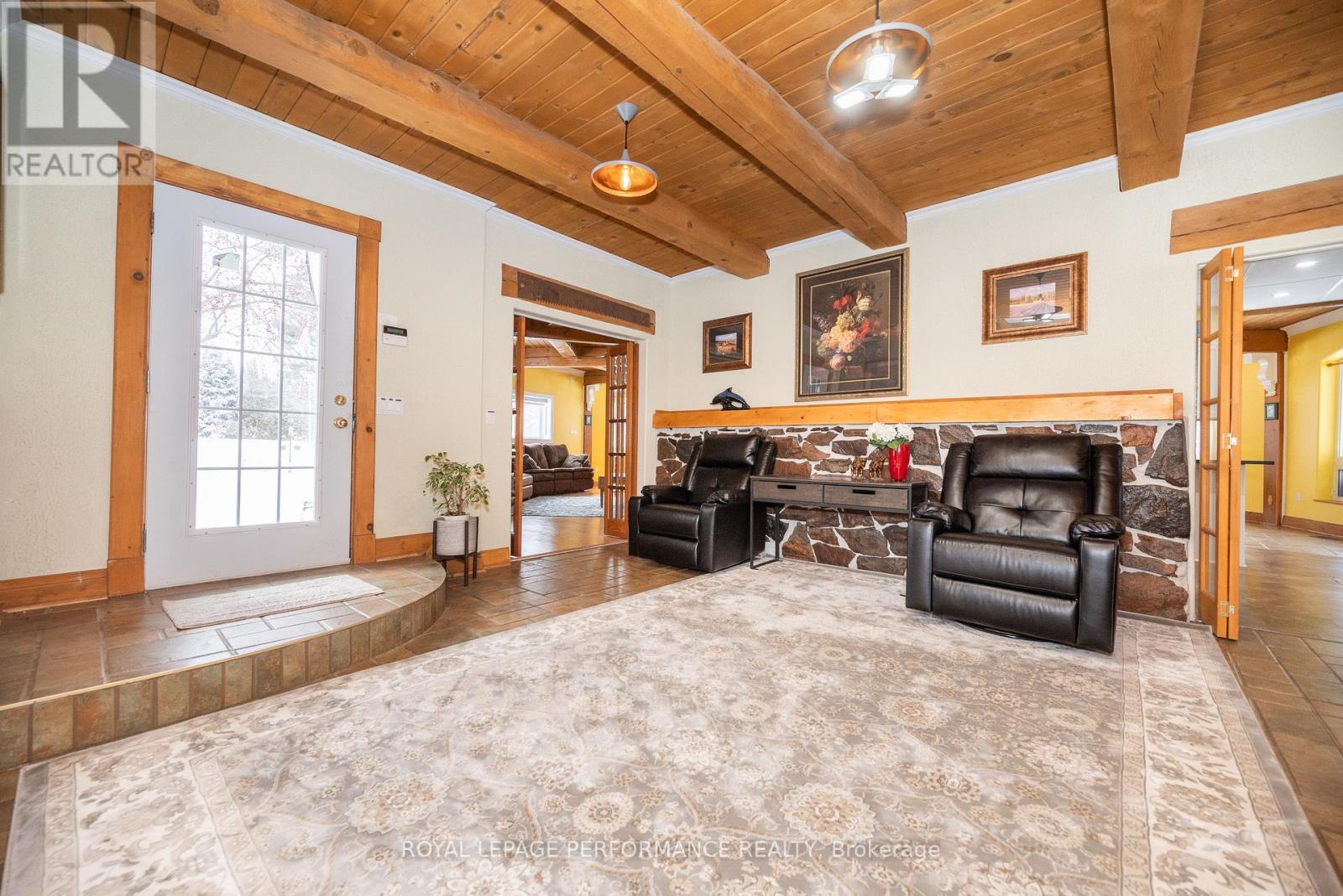1371 Victoria Street, Petawawa, Ontario  K8H 2E9 - Photo 12 - X12089849