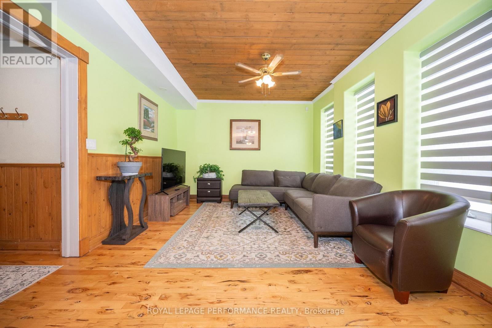 1371 Victoria Street, Petawawa, Ontario  K8H 2E9 - Photo 27 - X12089849