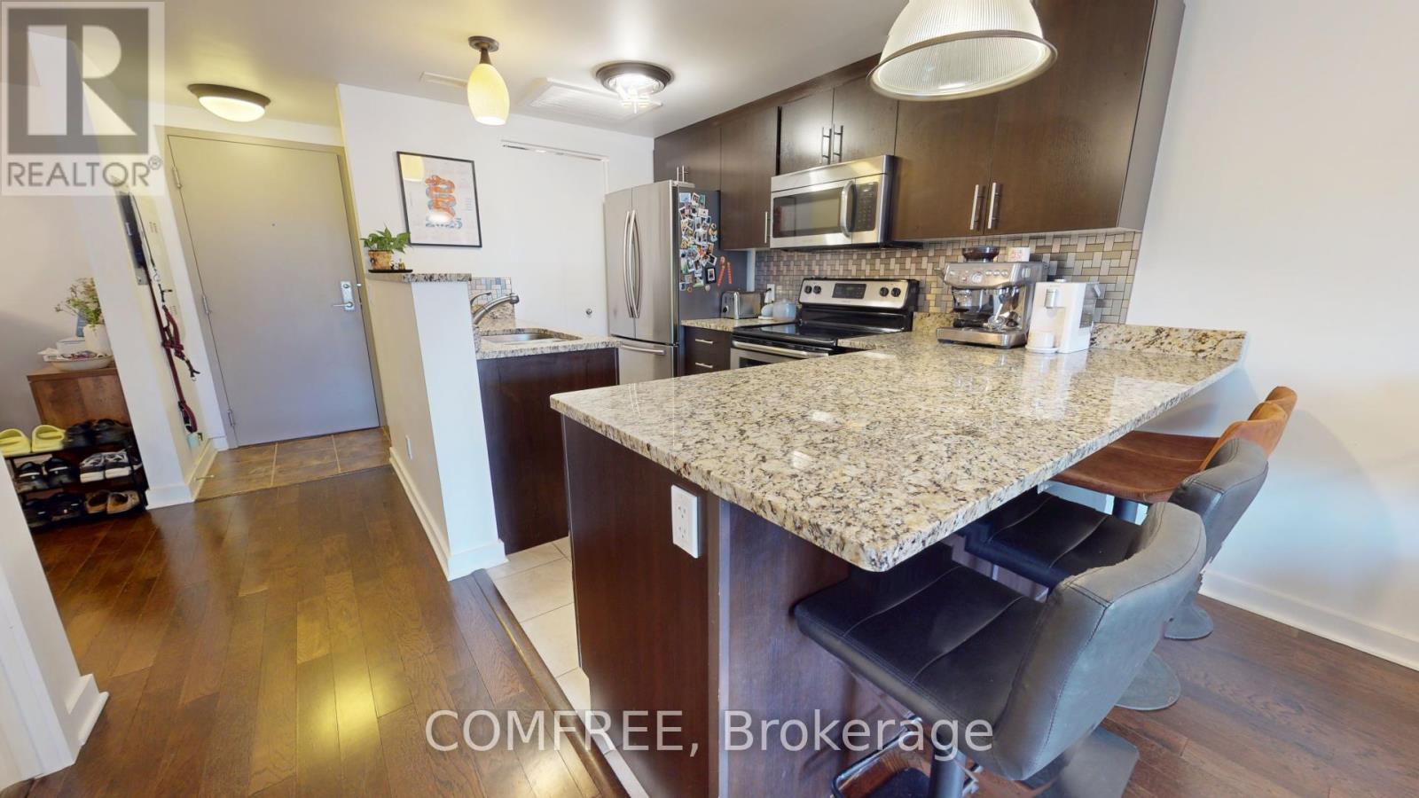 409 - 456 King Edward Avenue, Ottawa, Ontario  K1N 0B4 - Photo 4 - X12100439