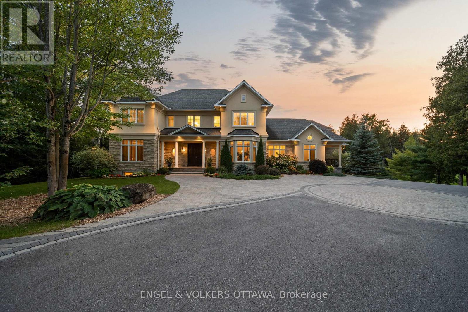 1408 Blackhorse Court, Ottawa, Ontario  K4M 0A6 - Photo 2 - X12161617