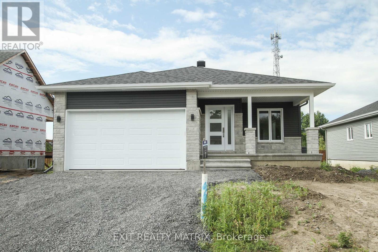 1401 Caroline Court, Cornwall, Ontario  K6J 0C5 - Photo 1 - X12168434