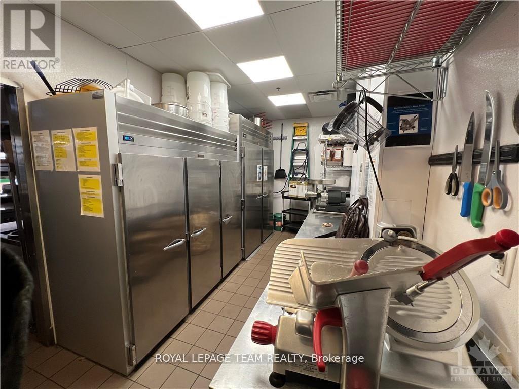 611 - 1200 St Laurent Boulevard, Ottawa, Ontario  K1K 3B8 - Photo 10 - X12189704
