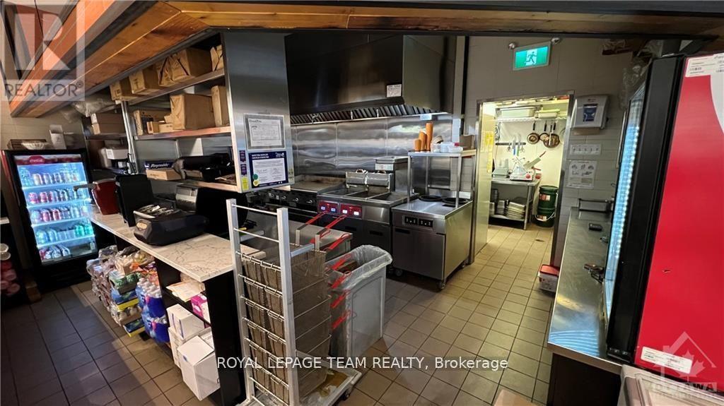 611 - 1200 St Laurent Boulevard, Ottawa, Ontario  K1K 3B8 - Photo 7 - X12189704