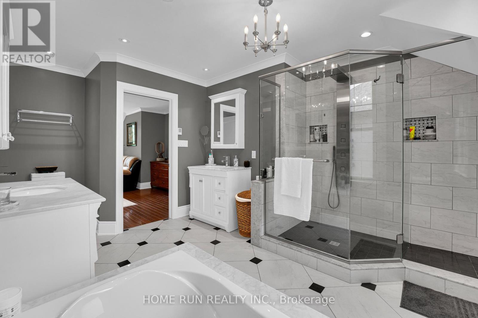 275 Buchan Road, Ottawa, Ontario  K1M 0W4 - Photo 34 - X12205649