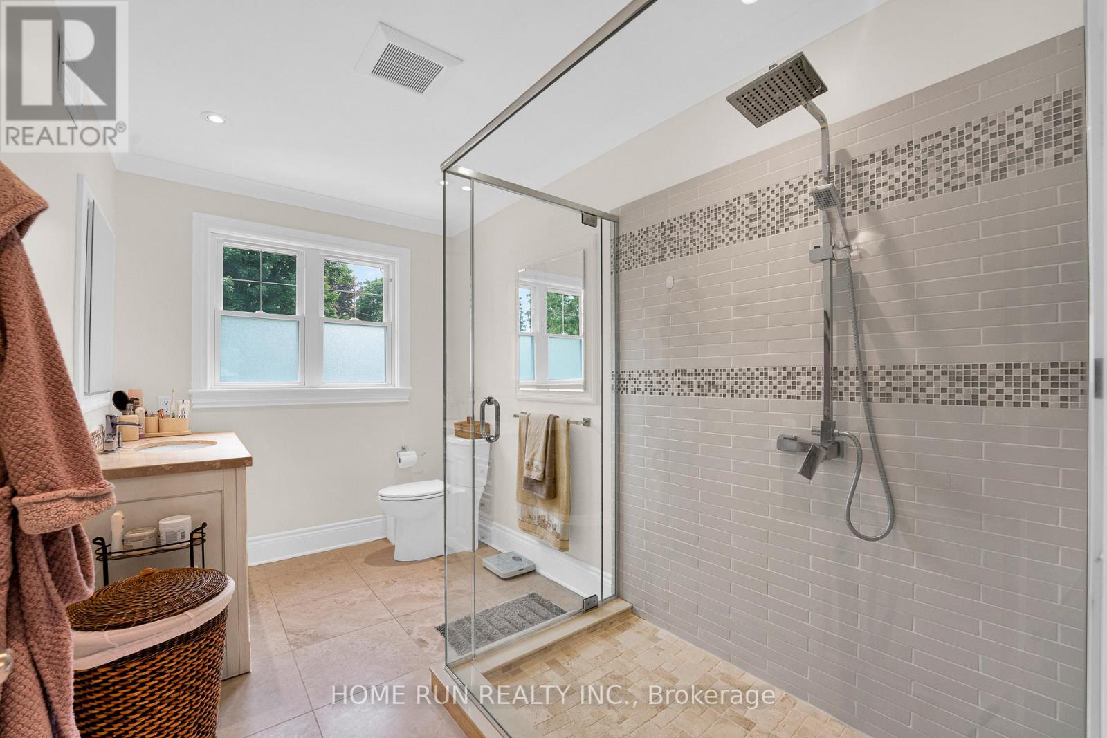 275 Buchan Road, Ottawa, Ontario  K1M 0W4 - Photo 37 - X12205649