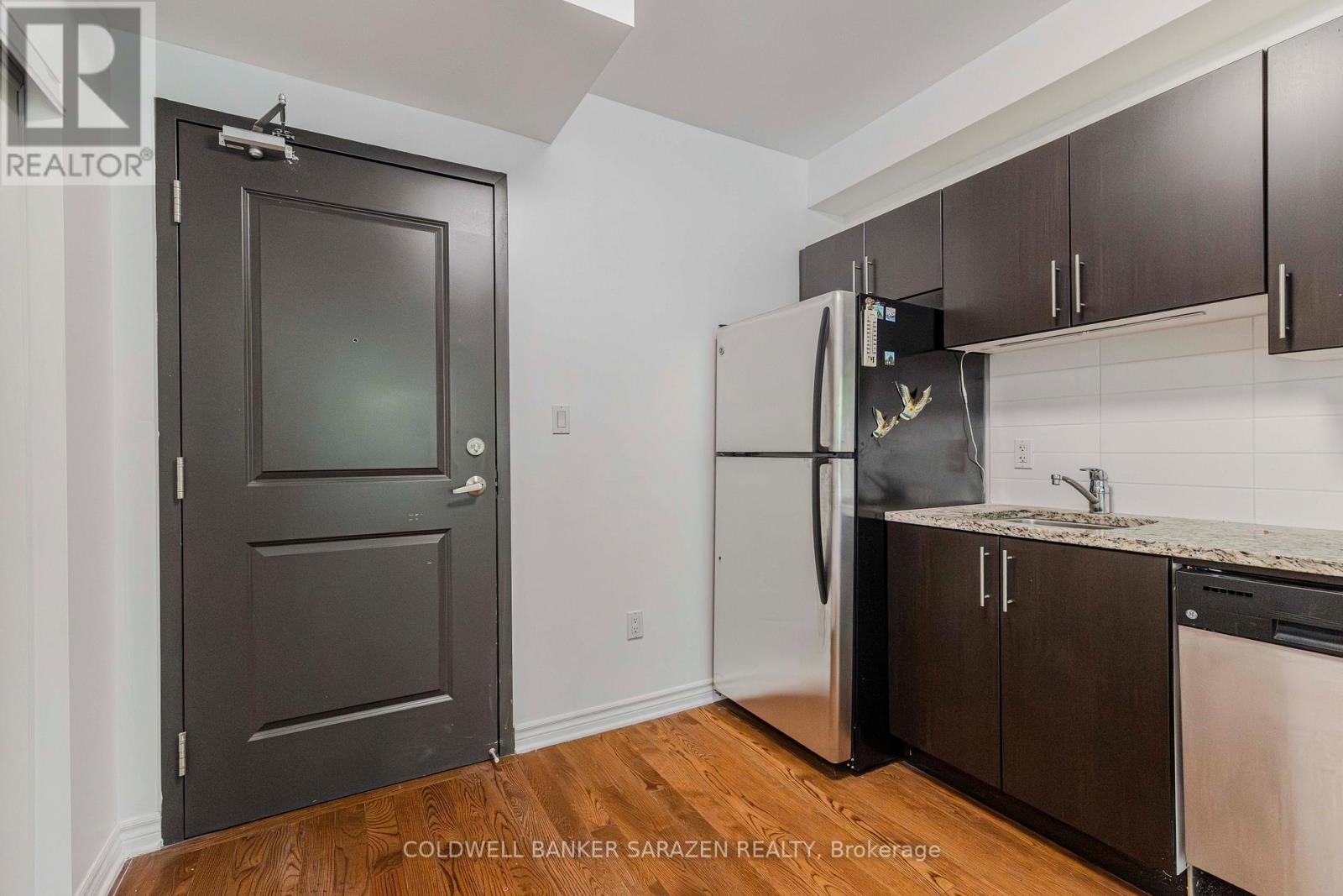 218 - 429 Kent Street, Ottawa, Ontario  K2P 1B5 - Photo 12 - X12207400