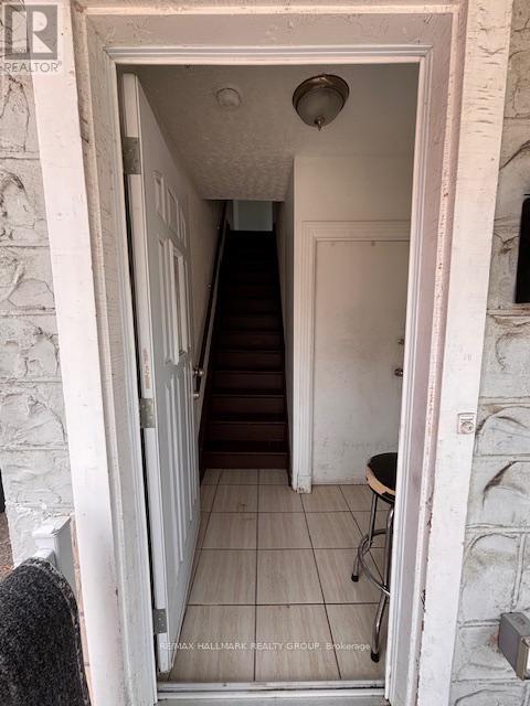 266 Emond Street, Ottawa, Ontario  K1L 7R8 - Photo 10 - X12217665