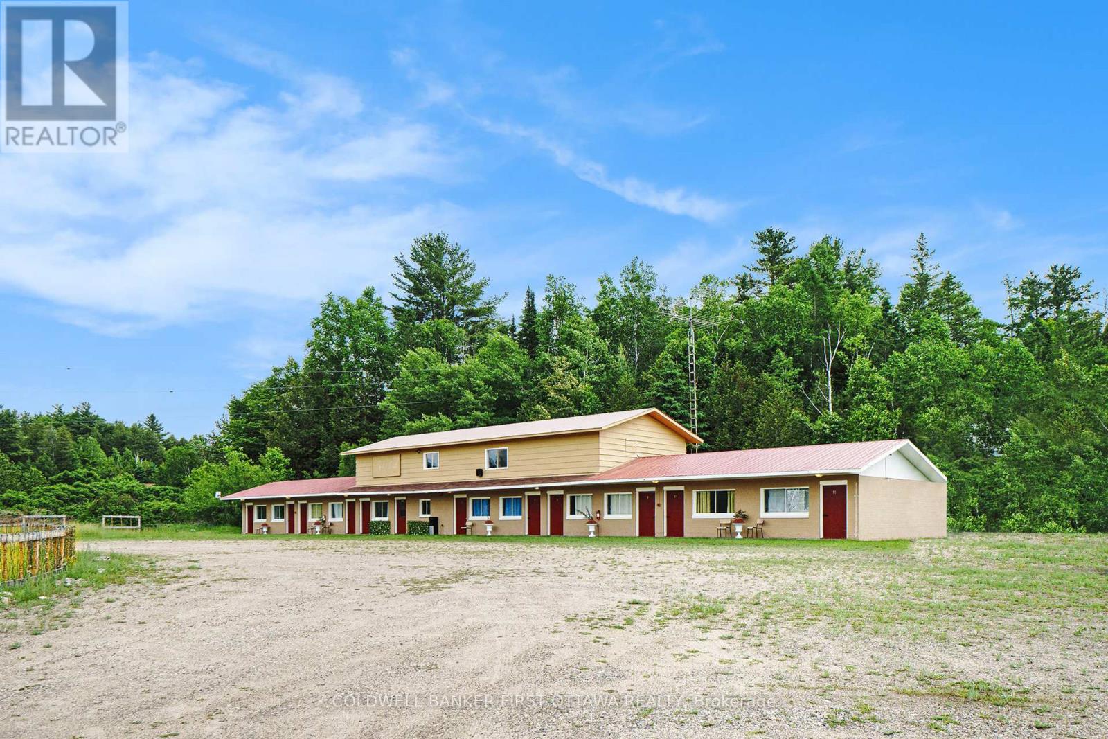 9628 Hwy 509, North Frontenac, Ontario  K0H 2J0 - Photo 25 - X12219606