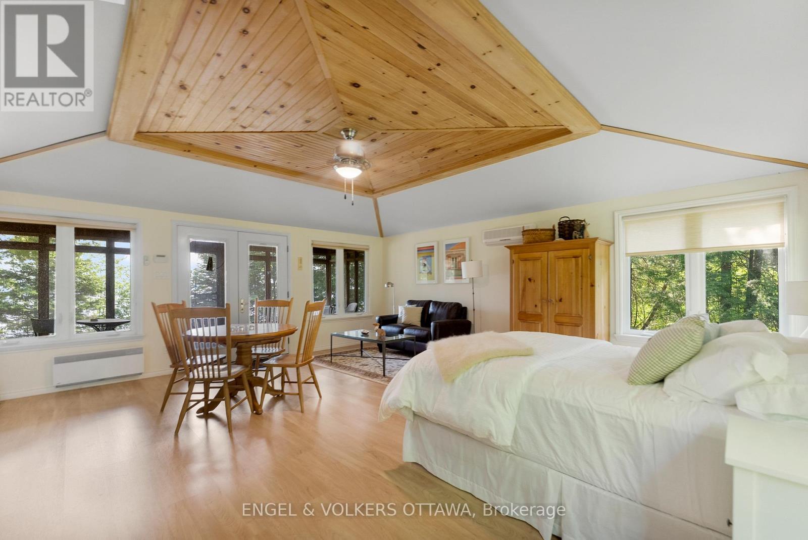 541 Morglan Lane, Greater Madawaska, Ontario  K0J 1H0 - Photo 32 - X12230603