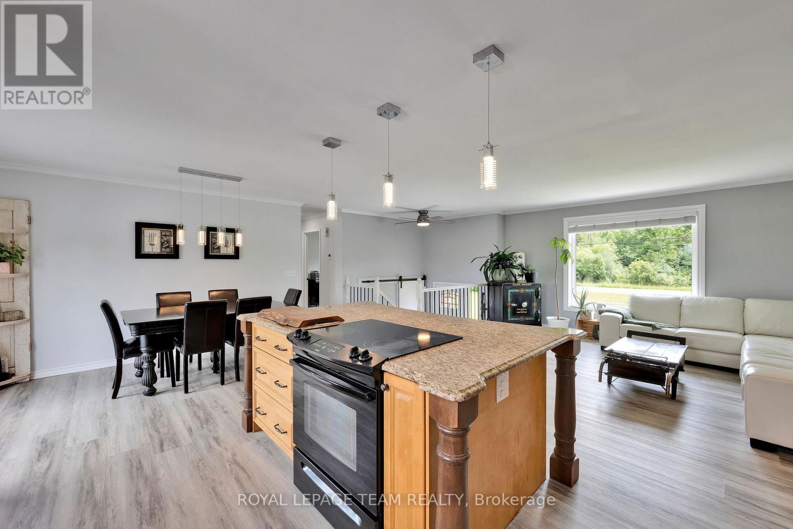 883 Craig Road, North Grenville, Ontario  K0G 1S0 - Photo 21 - X12237920