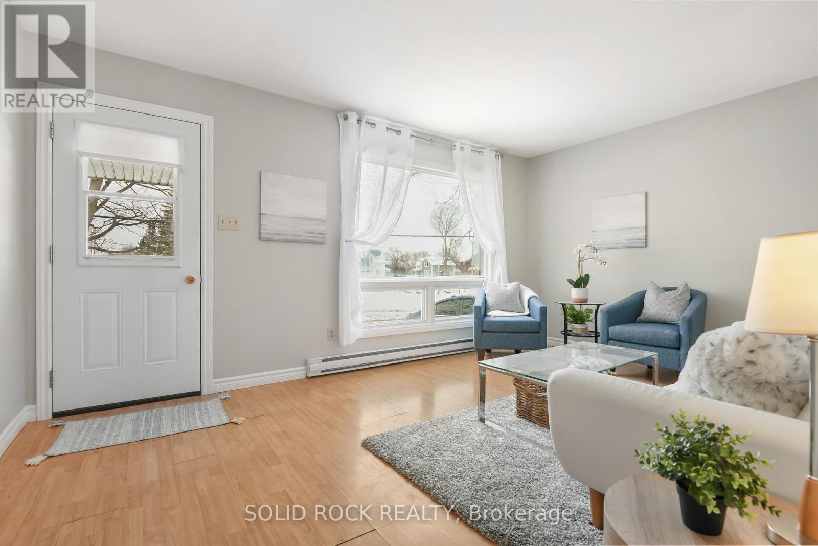 54 William Street W, Arnprior, Ontario  K7S 1J9 - Photo 2 - X12261918