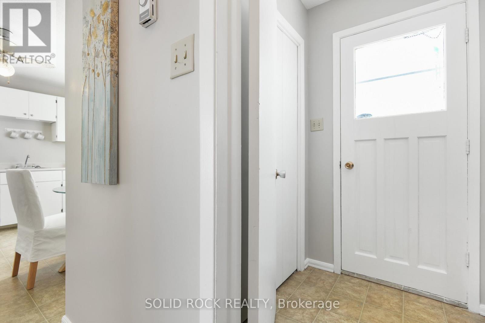 54 William Street W, Arnprior, Ontario  K7S 1J9 - Photo 4 - X12261918