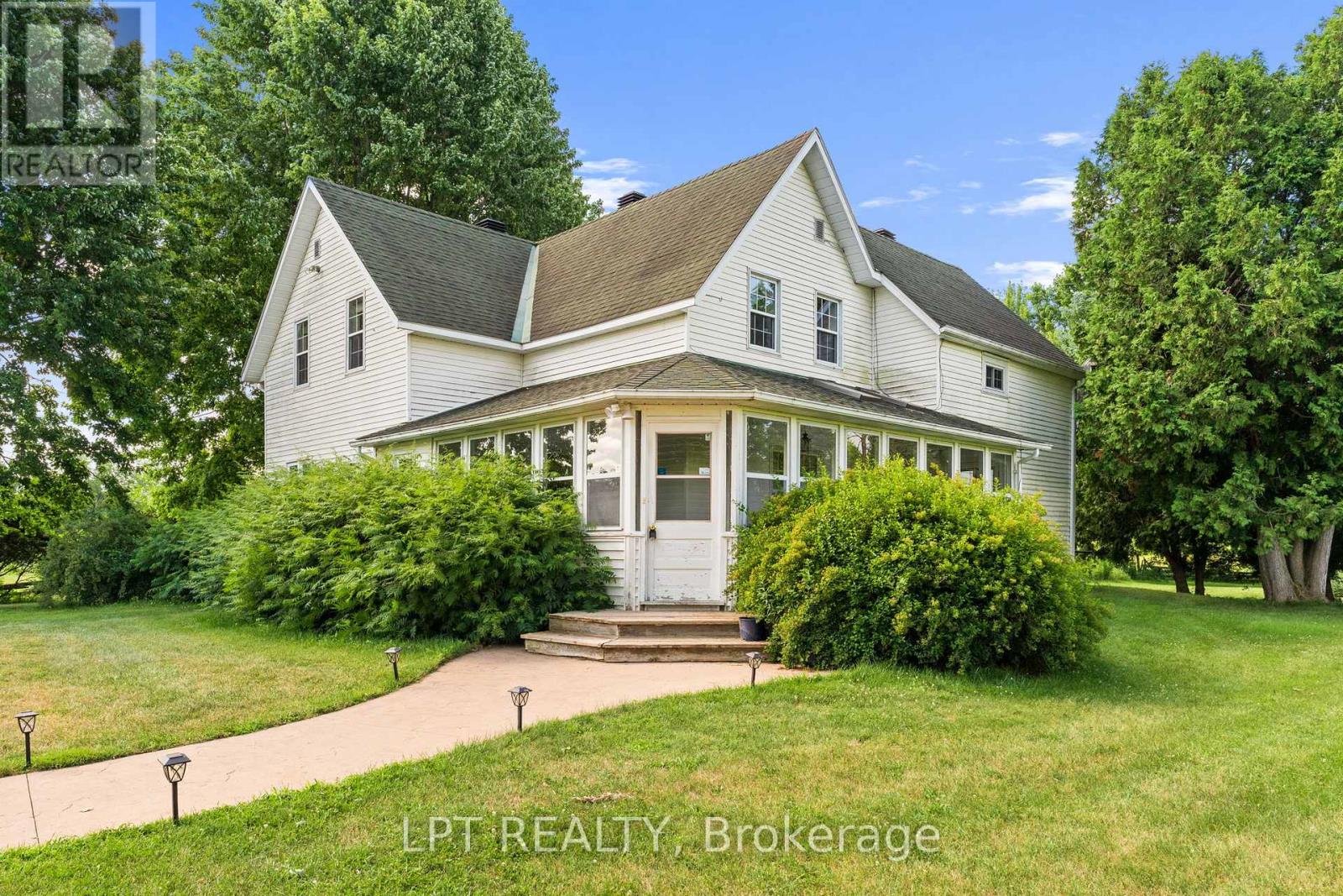 7928 Jock Trail, Ottawa, Ontario  K0A 2Z0 - Photo 1 - X12269277