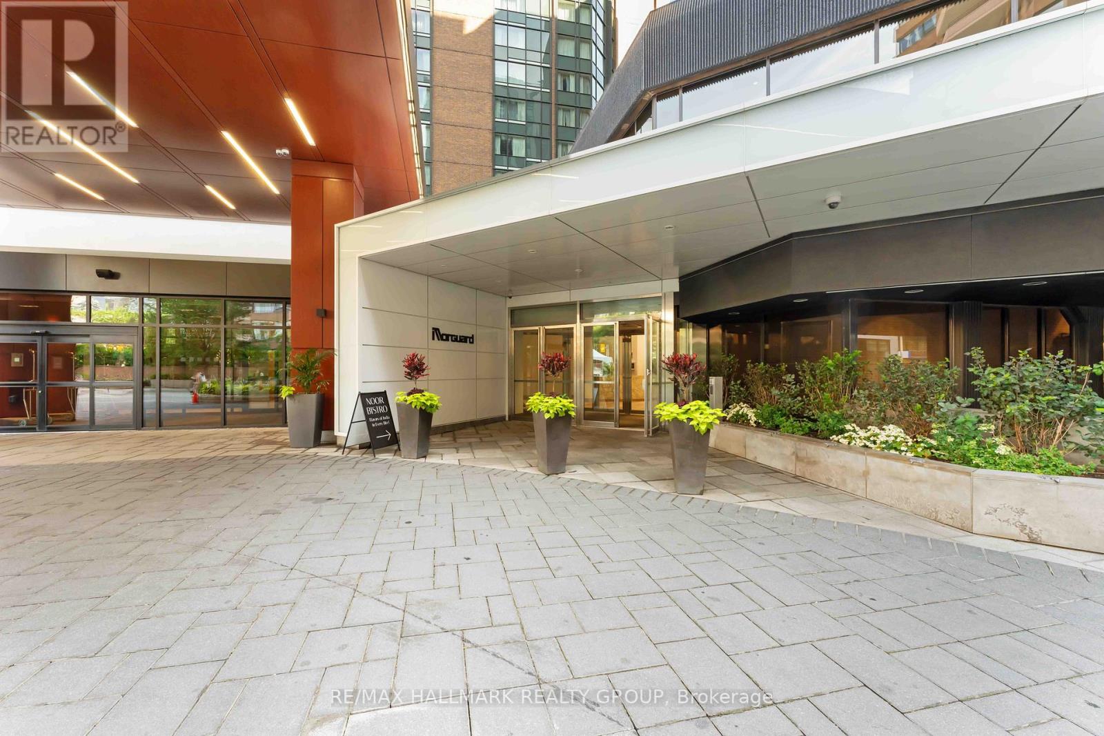 707 - 350 Sparks Street, Ottawa, Ontario  K1R 7S8 - Photo 17 - X12280658