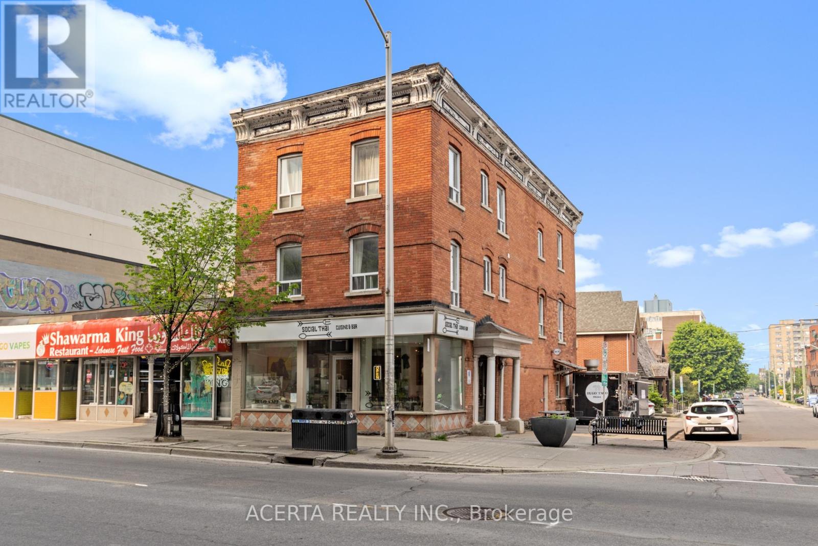 399 Bank Street, Ottawa, Ontario  K2P 1Y3 - Photo 1 - X12282107