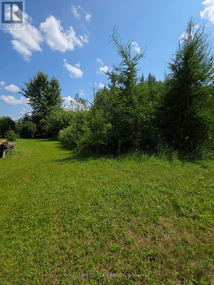 2630 Mcmullen Road N, Ottawa, Ontario  K0G 1J0 - Photo 12 - X12282945