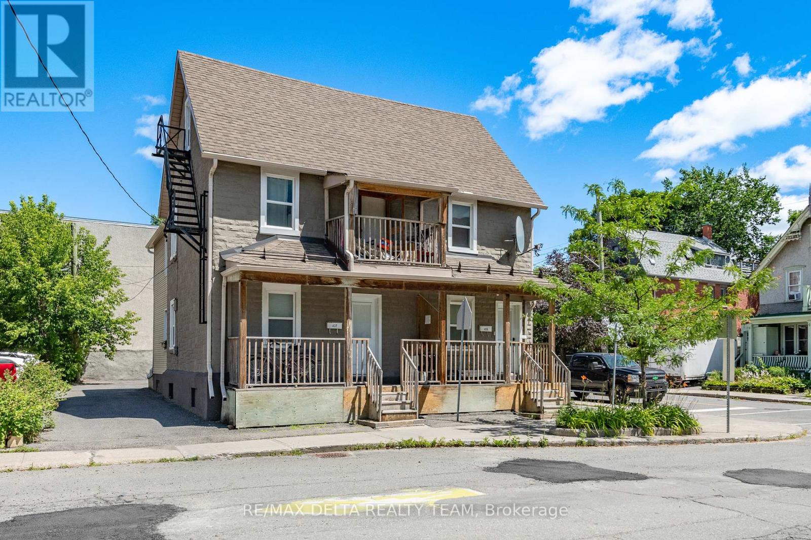 437-439 BOOTH STREET, Ottawa, Ontario