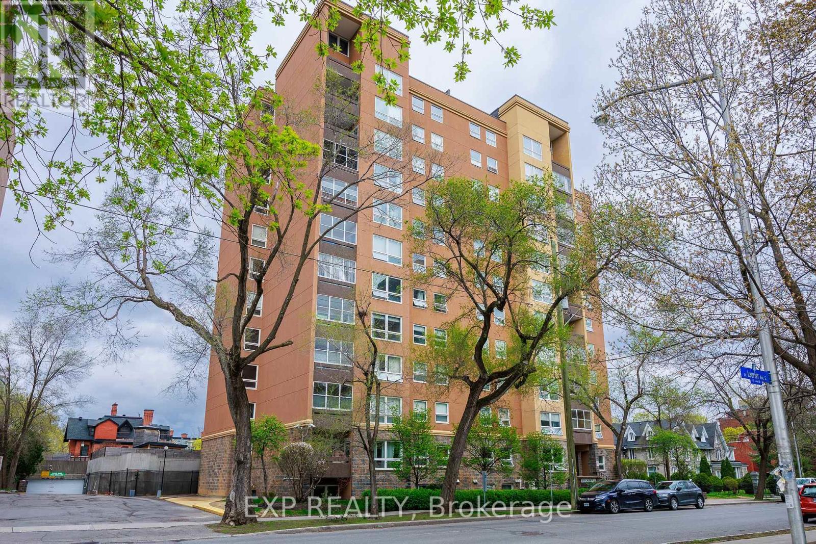 1003 - 373 Laurier Avenue E, Ottawa, Ontario  K1N 8X6 - Photo 1 - X12310325