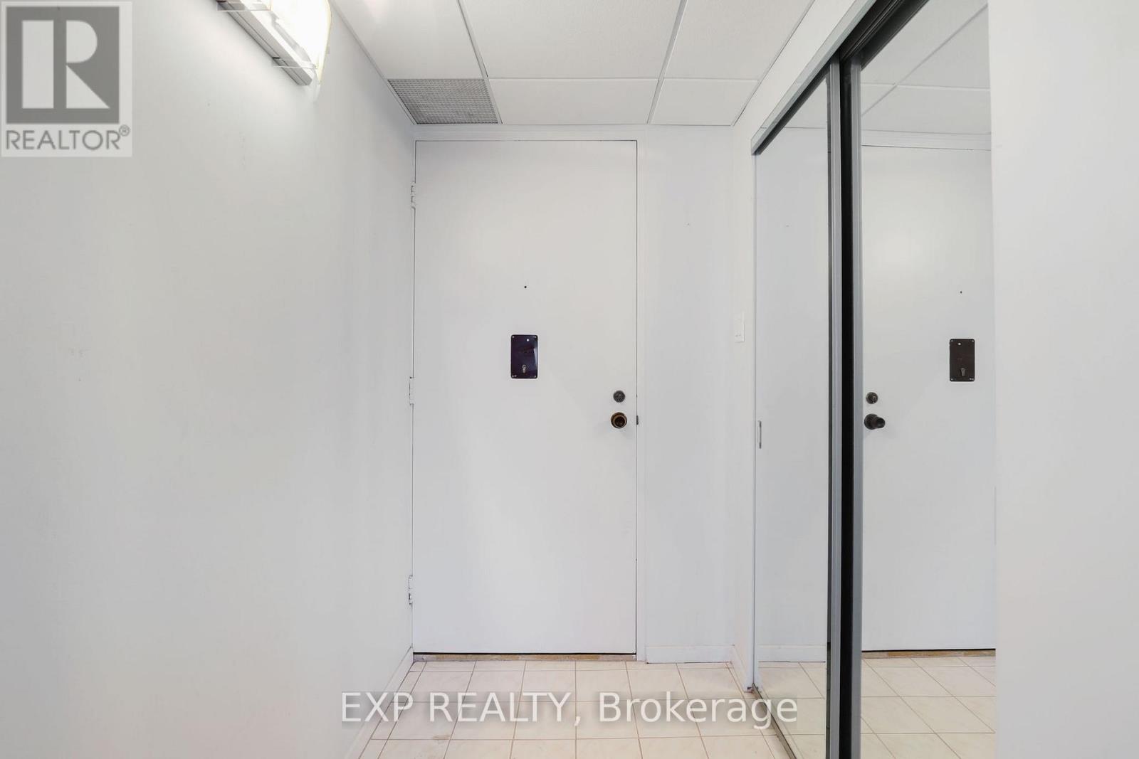 1003 - 373 Laurier Avenue E, Ottawa, Ontario  K1N 8X6 - Photo 14 - X12310325