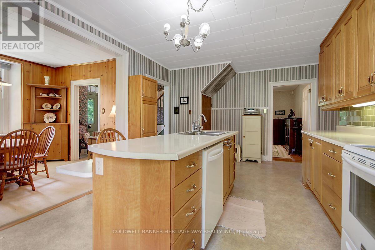 120 Kilmarnock Road, Montague, Ontario  K7A 5B8 - Photo 16 - X12317795