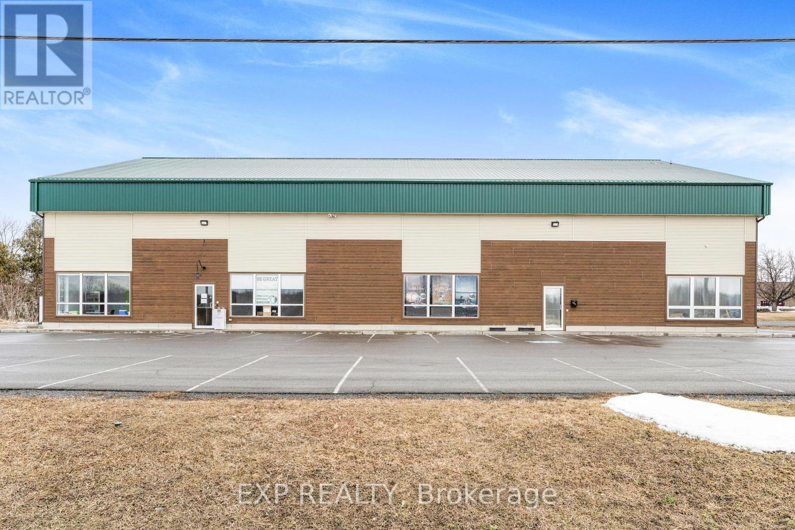 299 Industrial Boulevard, North Glengarry, Ontario  K0C 1A0 - Photo 1 - X12319268