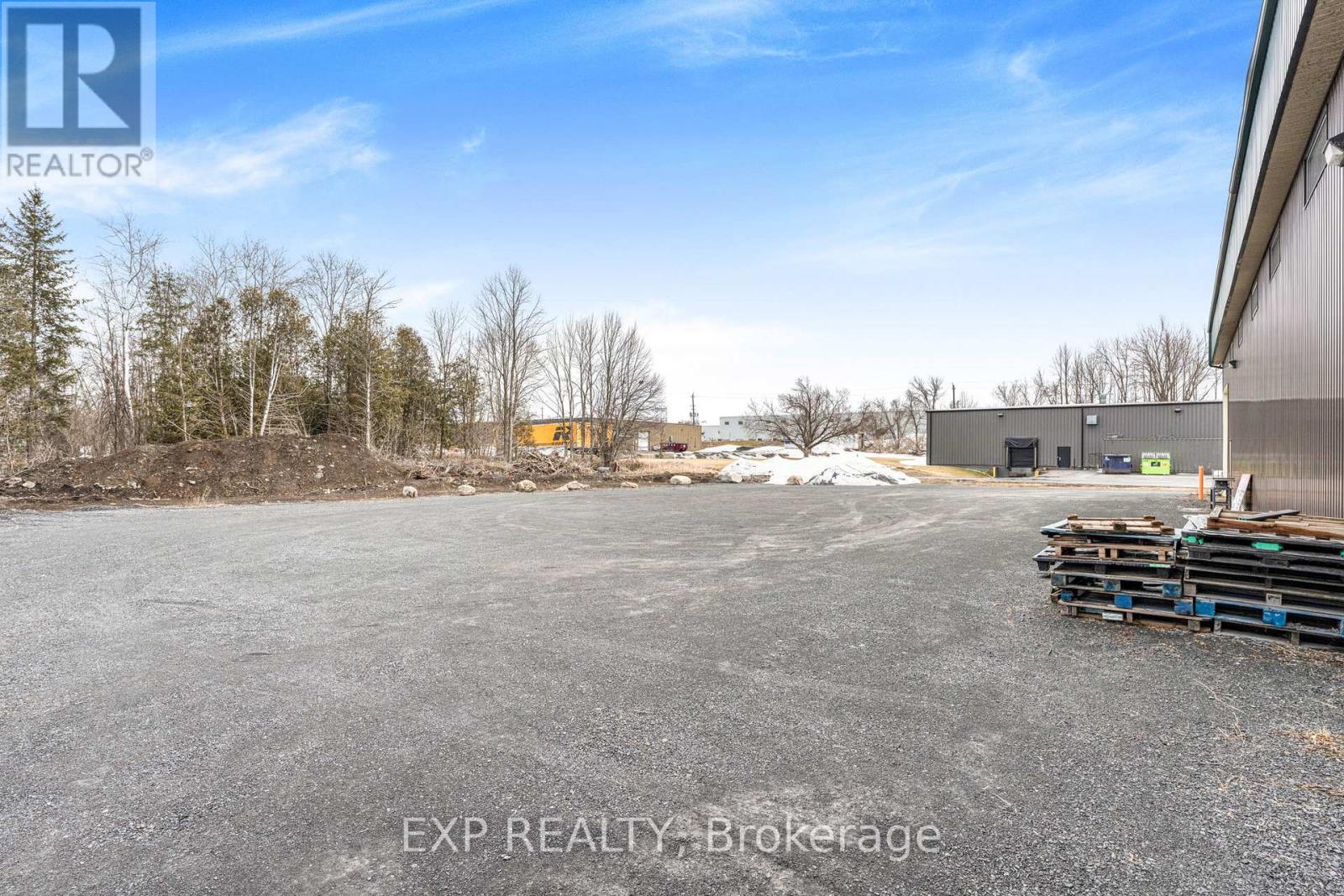 299 Industrial Boulevard, North Glengarry, Ontario  K0C 1A0 - Photo 4 - X12319268
