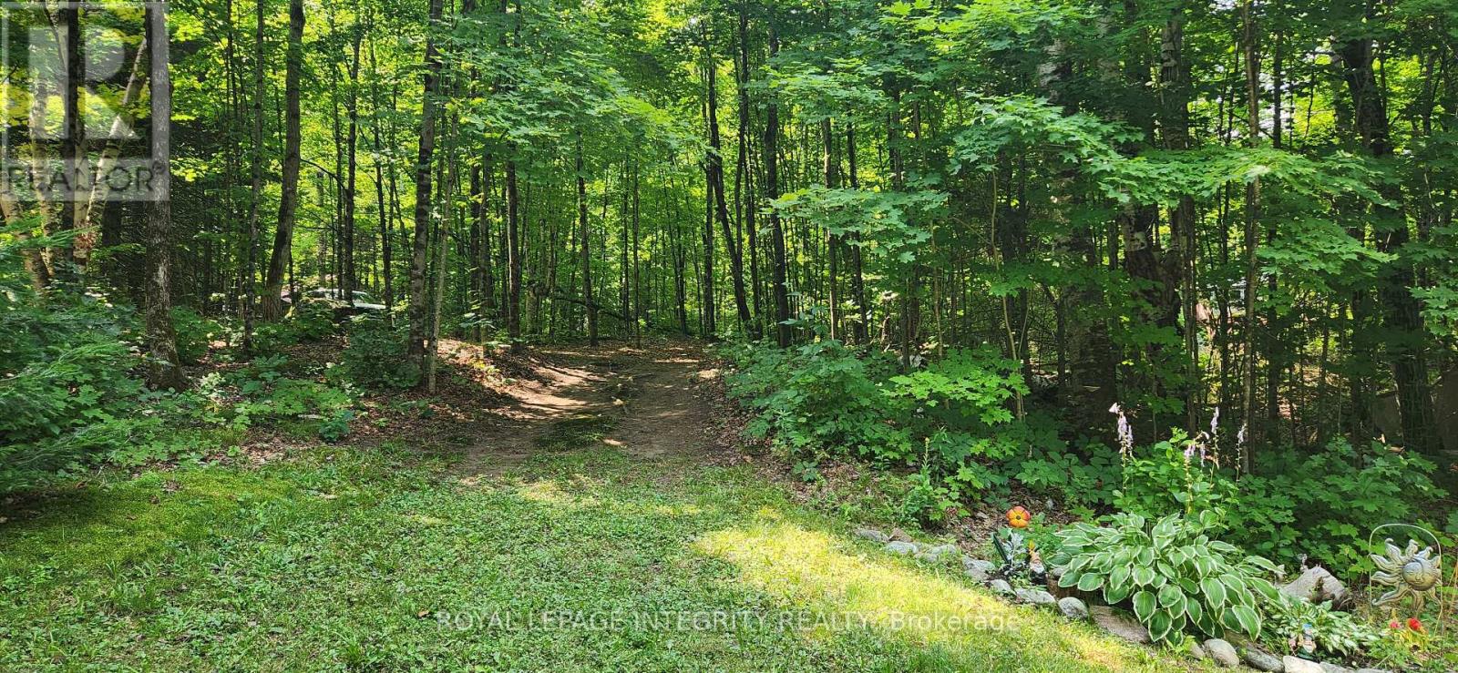 356 Bow Lake Lane, Lanark Highlands, Ontario  K0G 1K0 - Photo 16 - X12333386