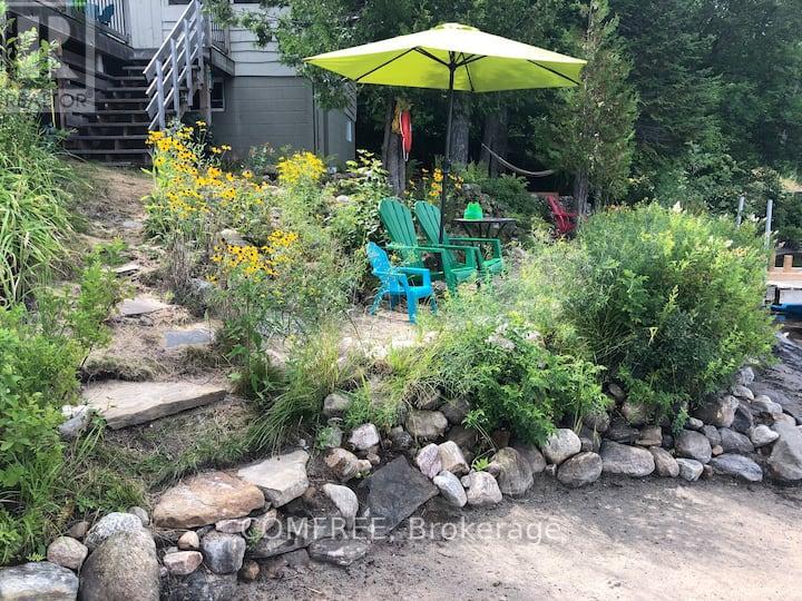 299 Sherwood Drive, Perry, Ontario  P0A 1R0 - Photo 2 - X12334413