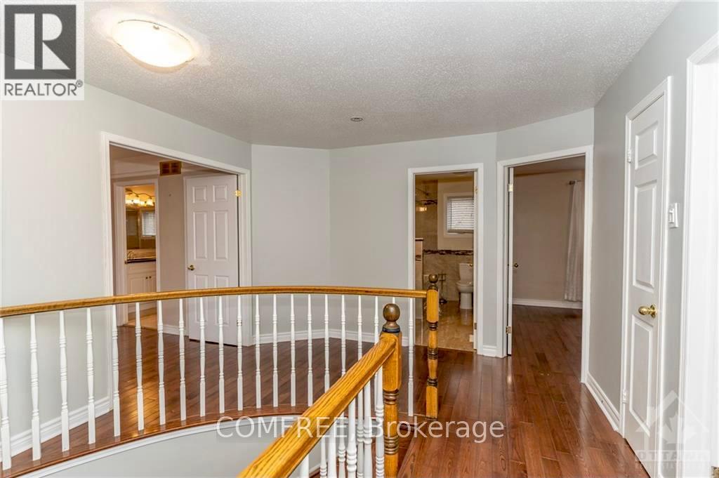 152 Twyford Street, Ottawa, Ontario  K1V 0V7 - Photo 17 - X12339730