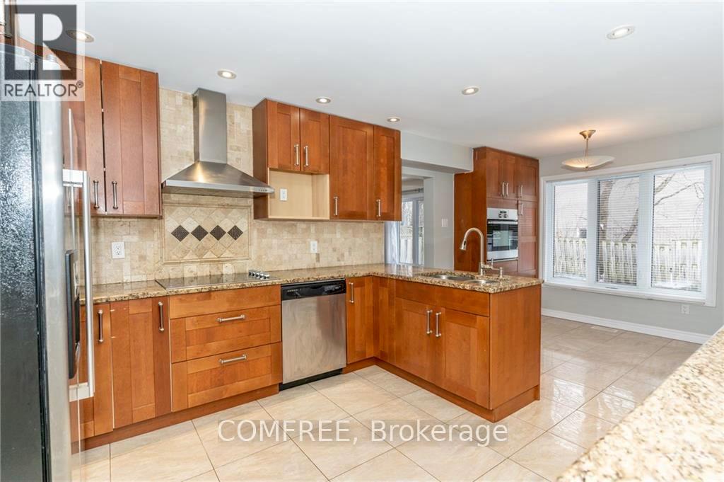 152 Twyford Street, Ottawa, Ontario  K1V 0V7 - Photo 9 - X12339730