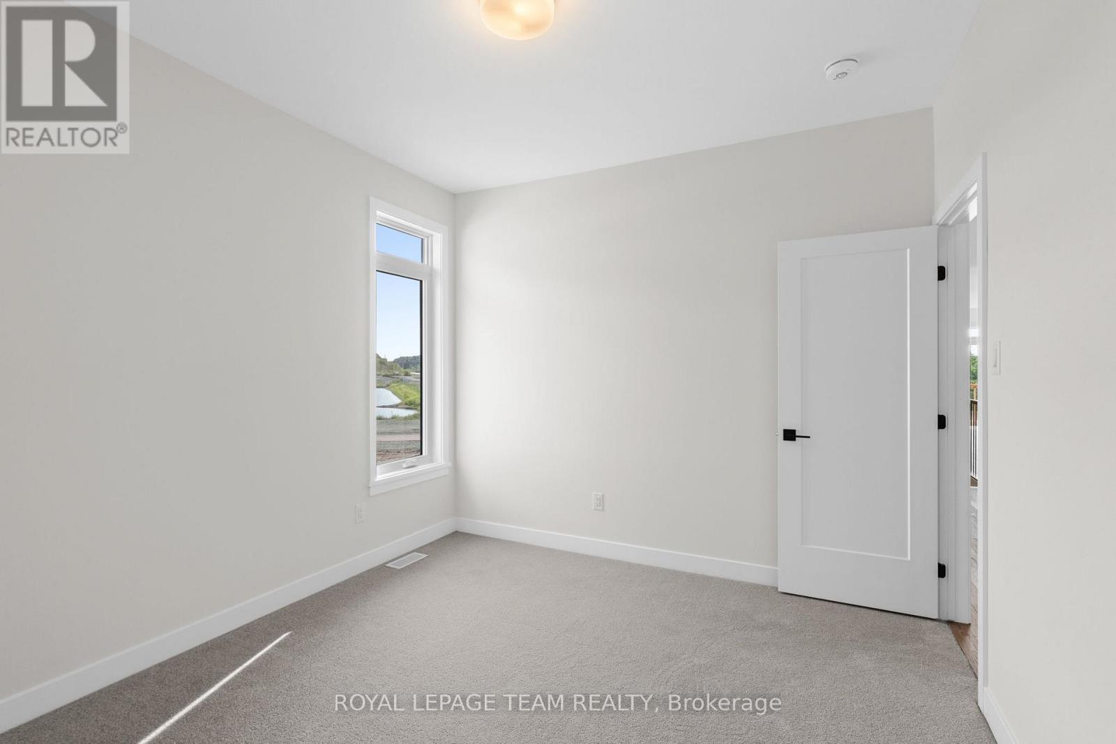1076 Moore Street, Brockville, Ontario  K6V 0H2 - Photo 34 - X12347622
