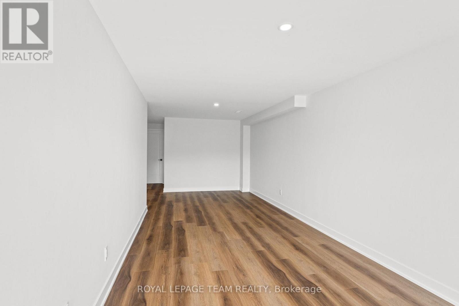 1076 Moore Street, Brockville, Ontario  K6V 0H2 - Photo 37 - X12347622
