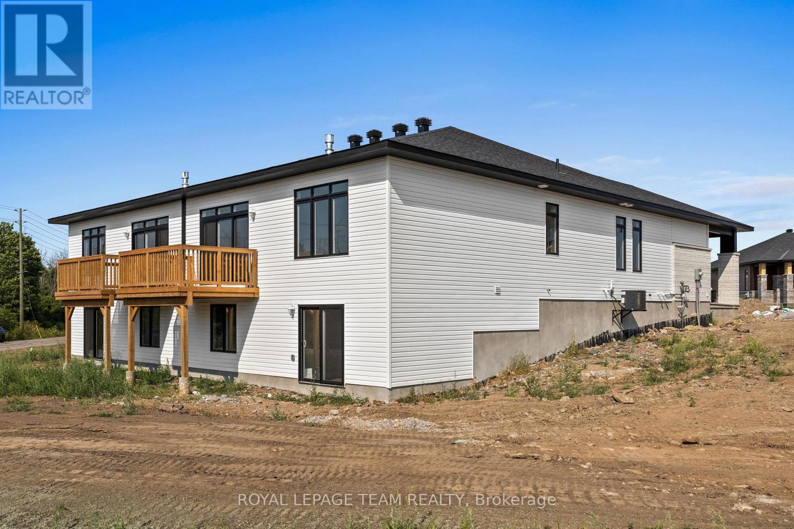 1076 Moore Street, Brockville, Ontario  K6V 0H2 - Photo 41 - X12347622