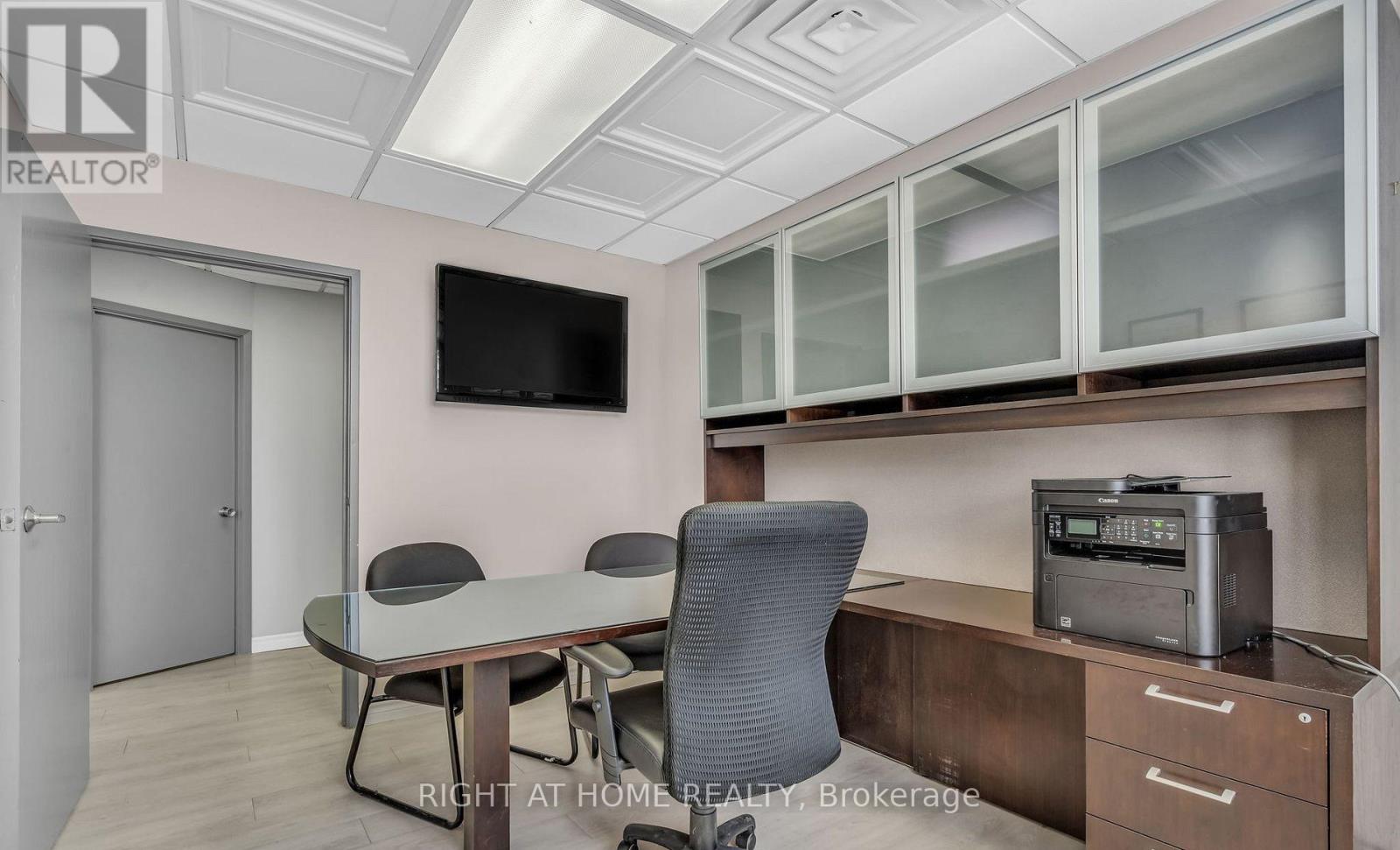 106 - 99 Holland Avenue, Ottawa, Ontario  K1Y 0Y1 - Photo 13 - X12358489