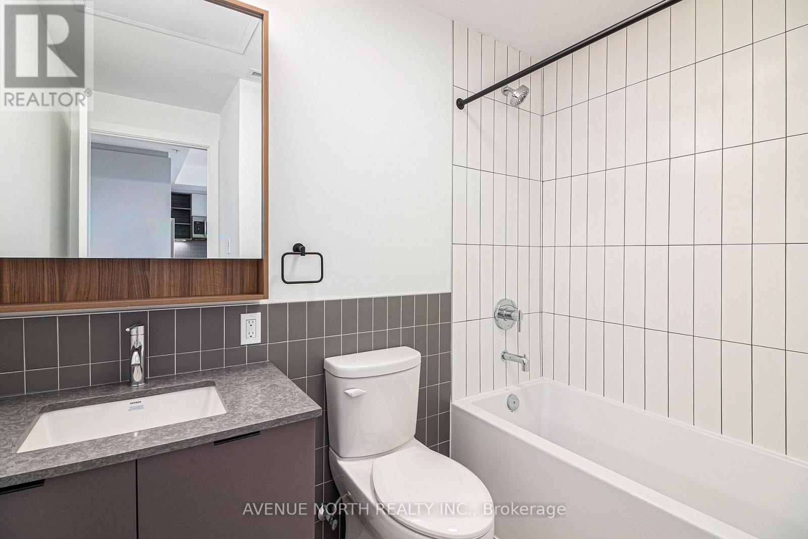 1903 - 280 Montgomery Street, Ottawa, Ontario  K1L 0B9 - Photo 13 - X12366594
