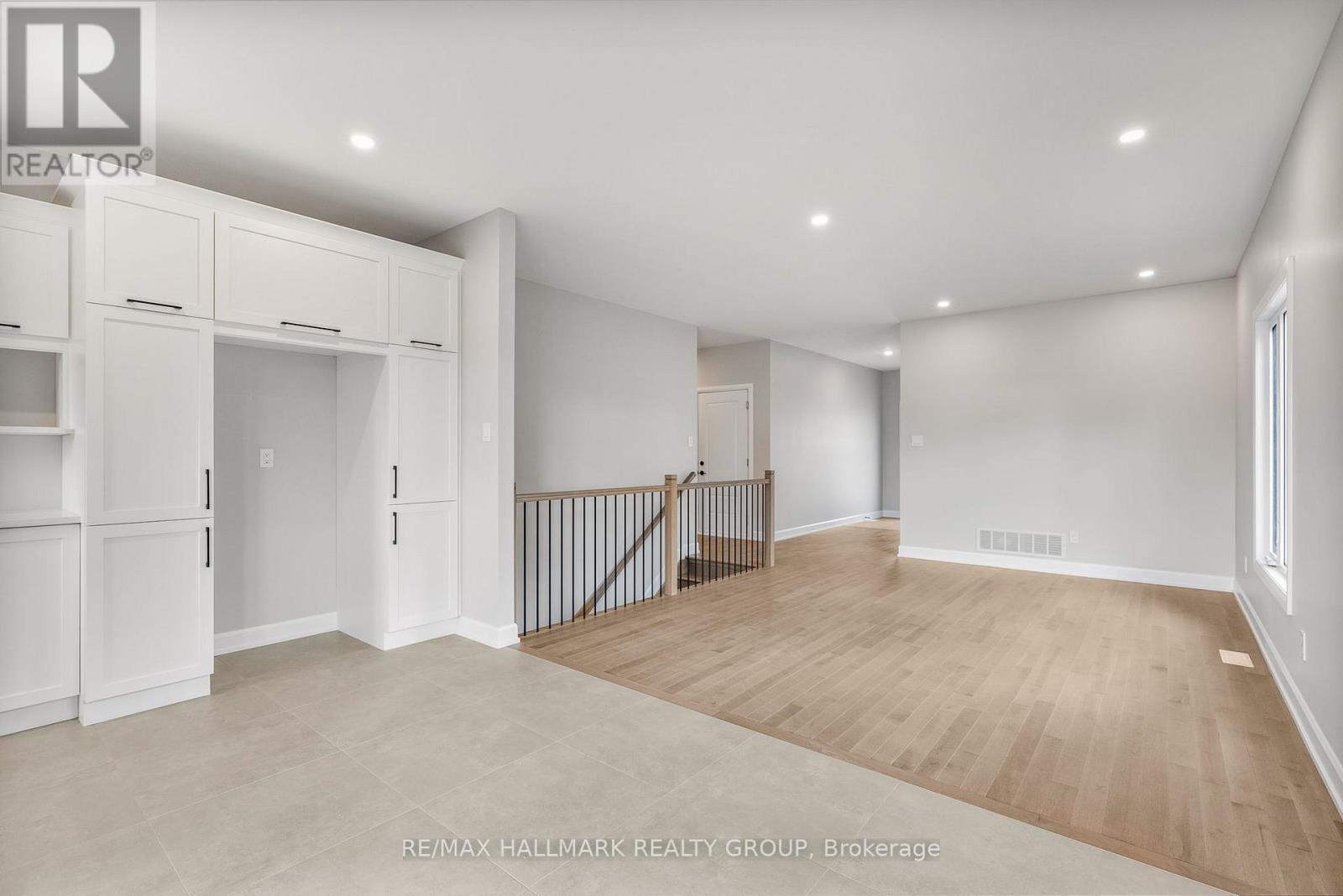 308 Zakari Street, Casselman, Ontario  K0A 1M0 - Photo 10 - X12369114