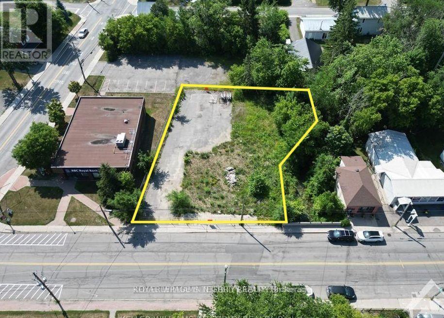 8212 VICTORIA STREET, Ottawa, Ontario