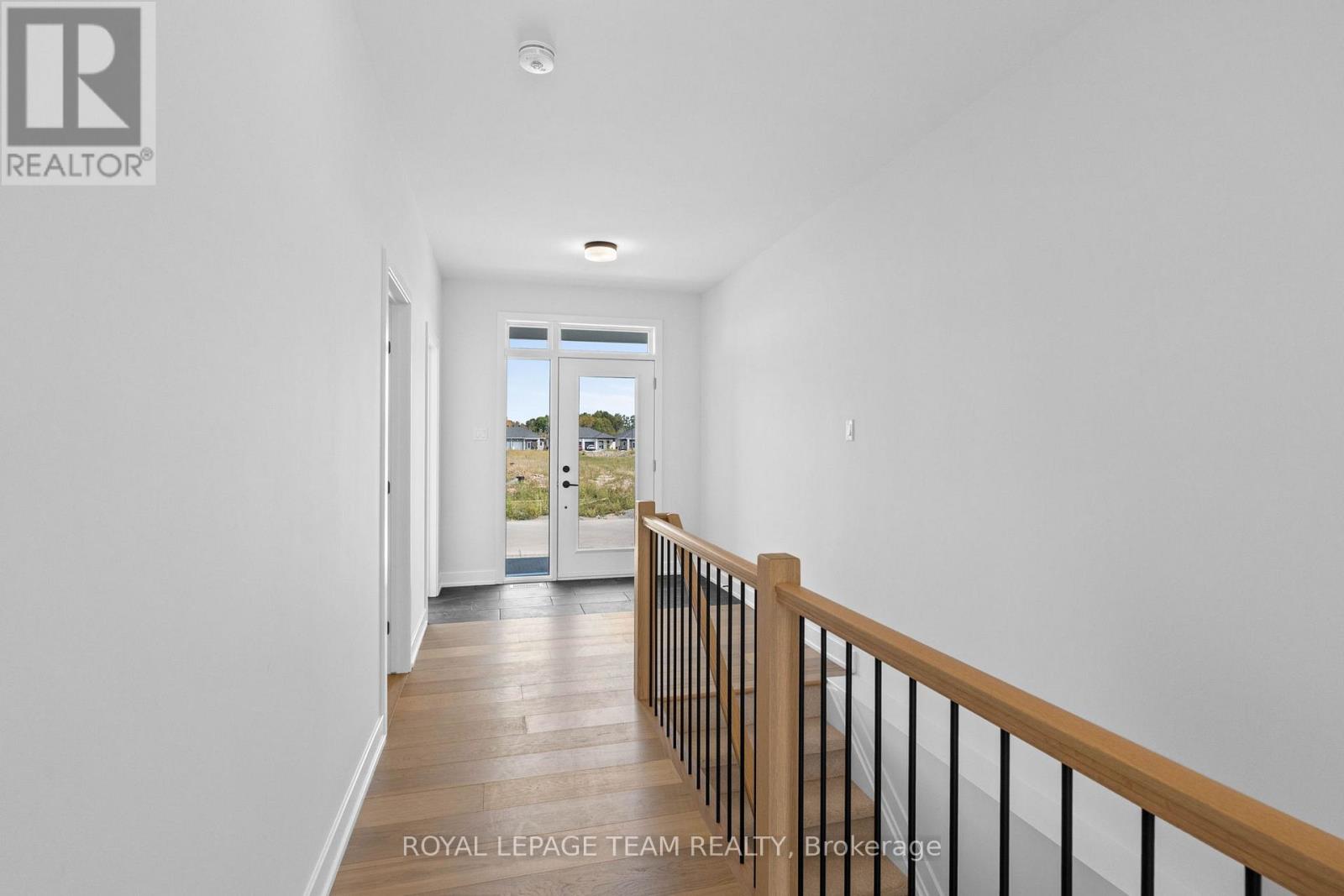 1070 Turner Drive, Brockville, Ontario  K6V 0G8 - Photo 5 - X12401021