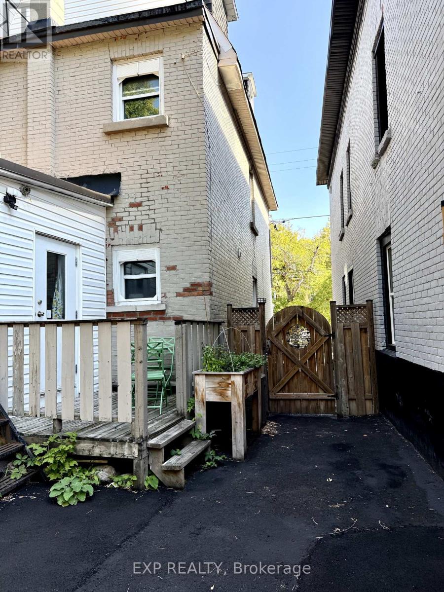 446 Cambridge Street S, Ottawa, Ontario  K1S 4H7 - Photo 15 - X12402102