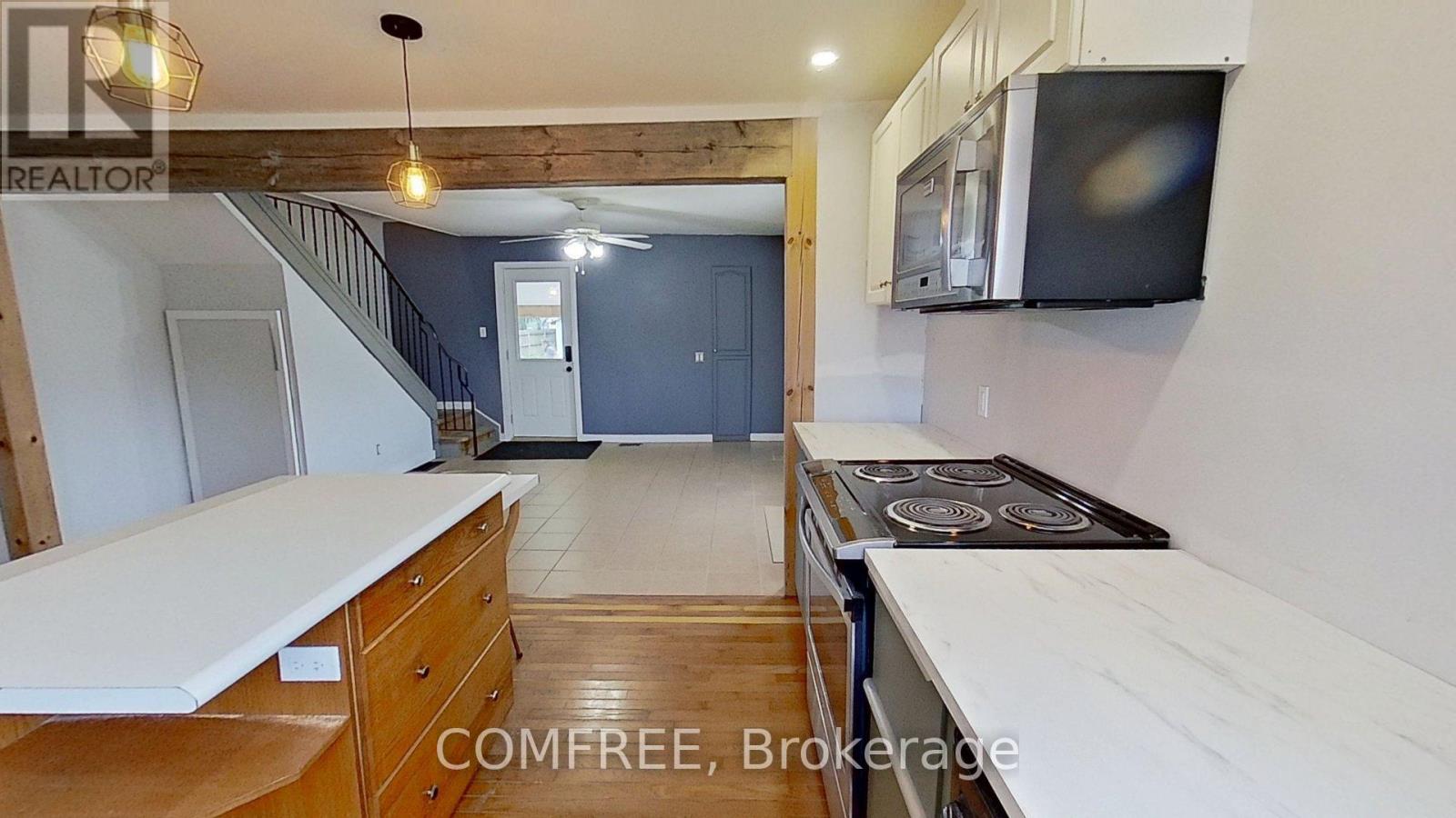 155 North Street, Southwest Middlesex, Ontario  N0L 1M0 - Photo 10 - X12403938