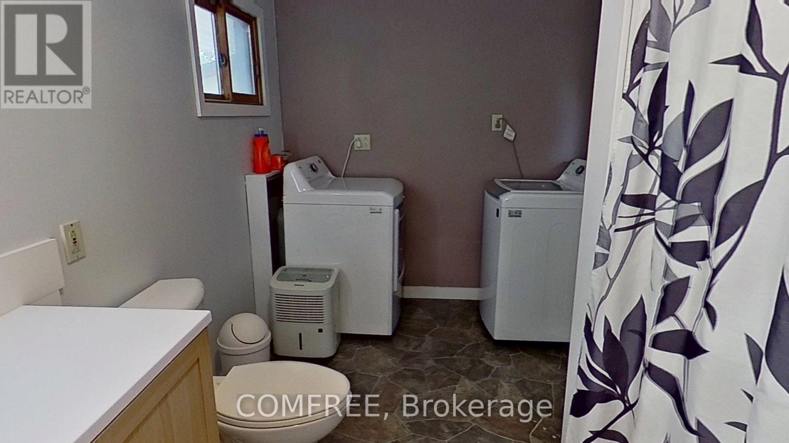155 North Street, Southwest Middlesex, Ontario  N0L 1M0 - Photo 13 - X12403938