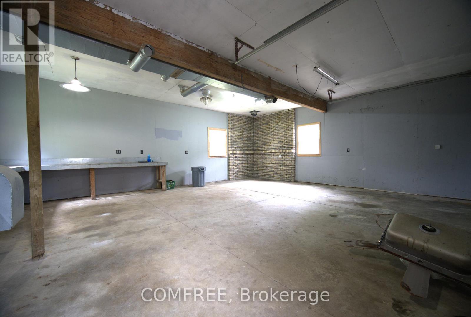155 North Street, Southwest Middlesex, Ontario  N0L 1M0 - Photo 25 - X12403938